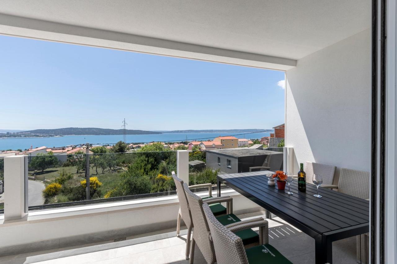 Luxury Villa La Nonna Ana - Heated Pool, Sea View, Near Split Kaštela Zewnętrze zdjęcie