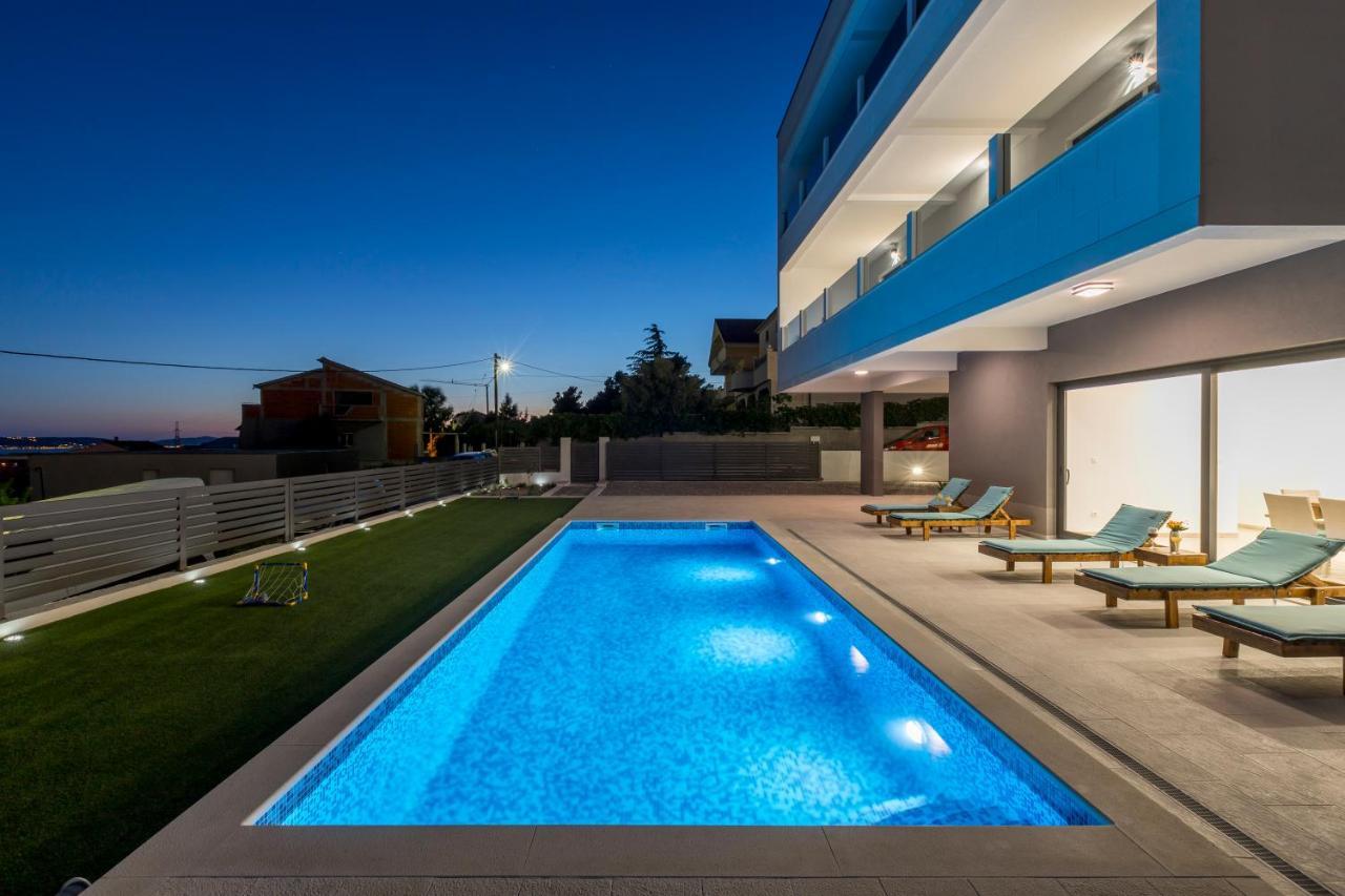 Luxury Villa La Nonna Ana - Heated Pool, Sea View, Near Split Kaštela Zewnętrze zdjęcie